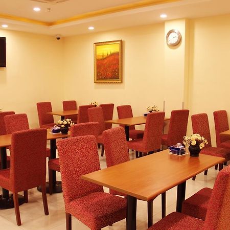 Hanting Express Kunming Stadium Branch Buitenkant foto
