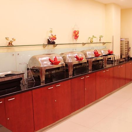 Hanting Express Kunming Stadium Branch Buitenkant foto