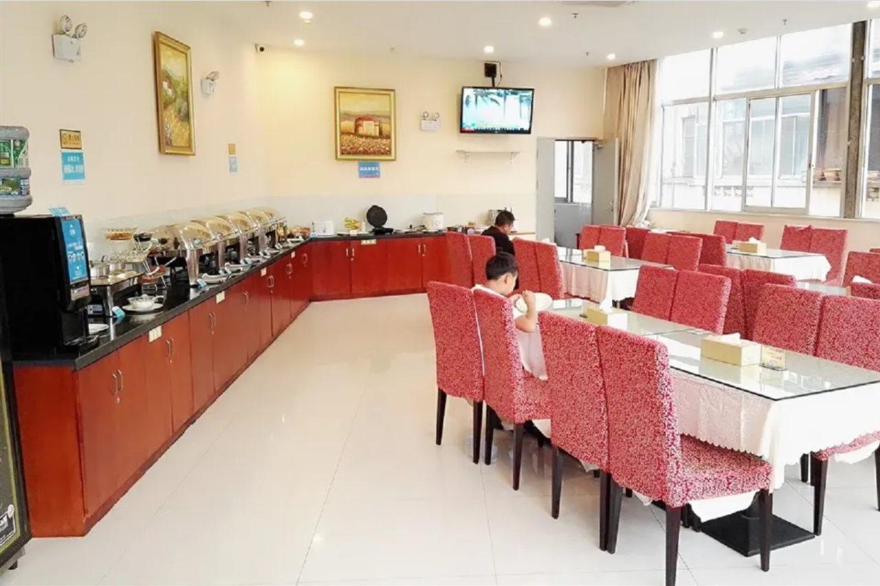 Hanting Express Kunming Stadium Branch Buitenkant foto