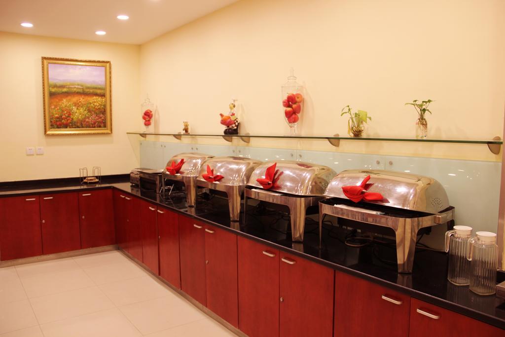 Hanting Express Kunming Stadium Branch Buitenkant foto
