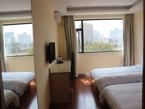 Hanting Express Kunming Stadium Branch Buitenkant foto